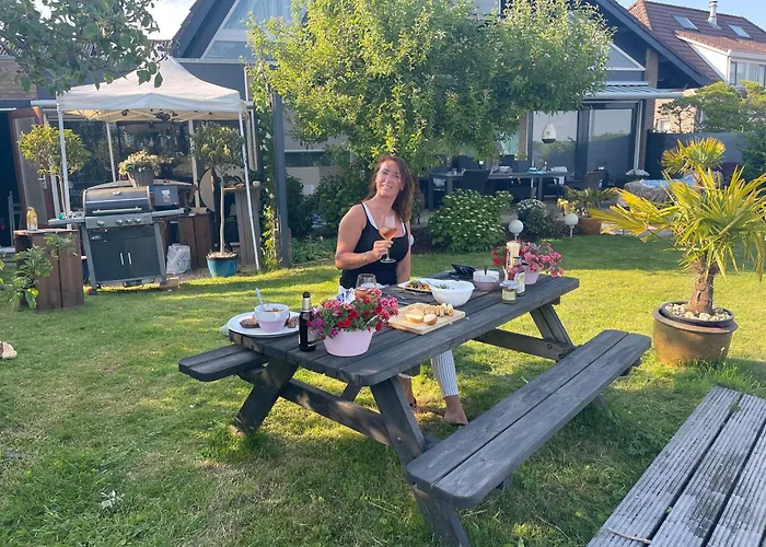 Проживание в семье 1-2 Pp Ams Airport Great View *